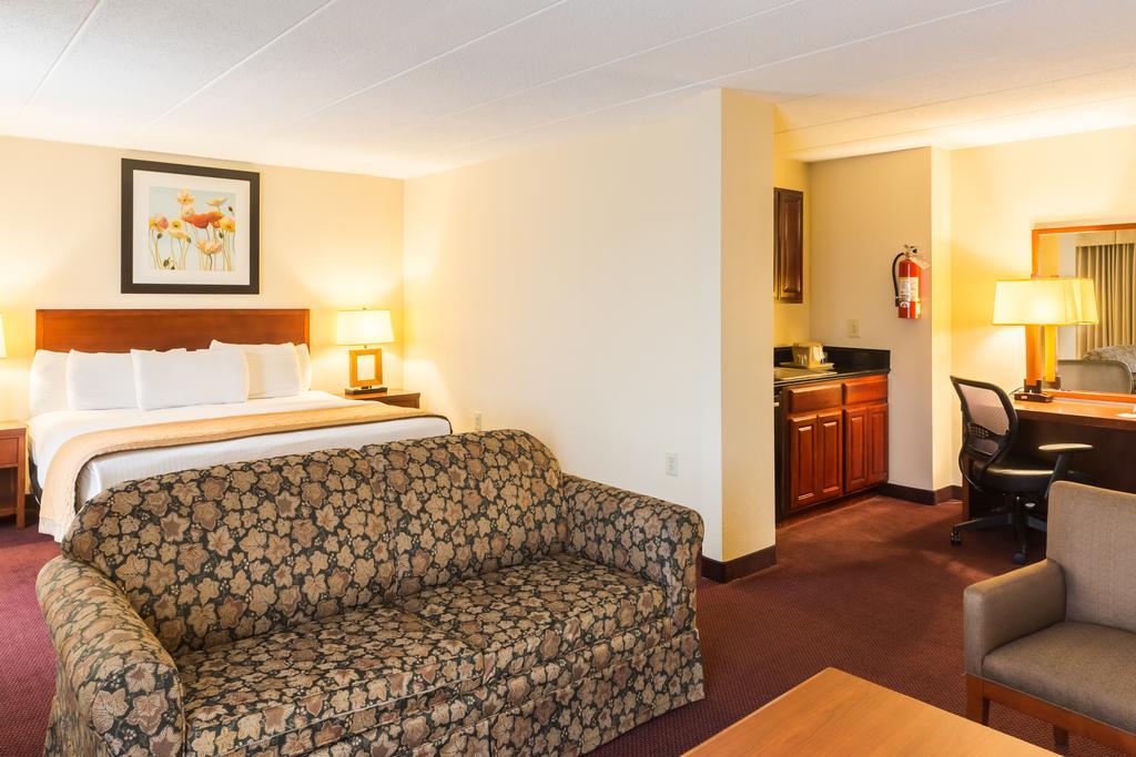 Clarion Hotel Somerset - New Brunswick מראה חיצוני תמונה