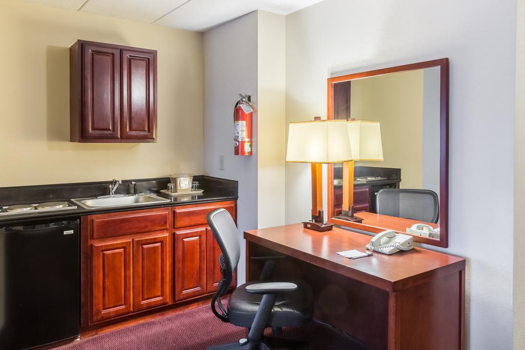 Clarion Hotel Somerset - New Brunswick מראה חיצוני תמונה