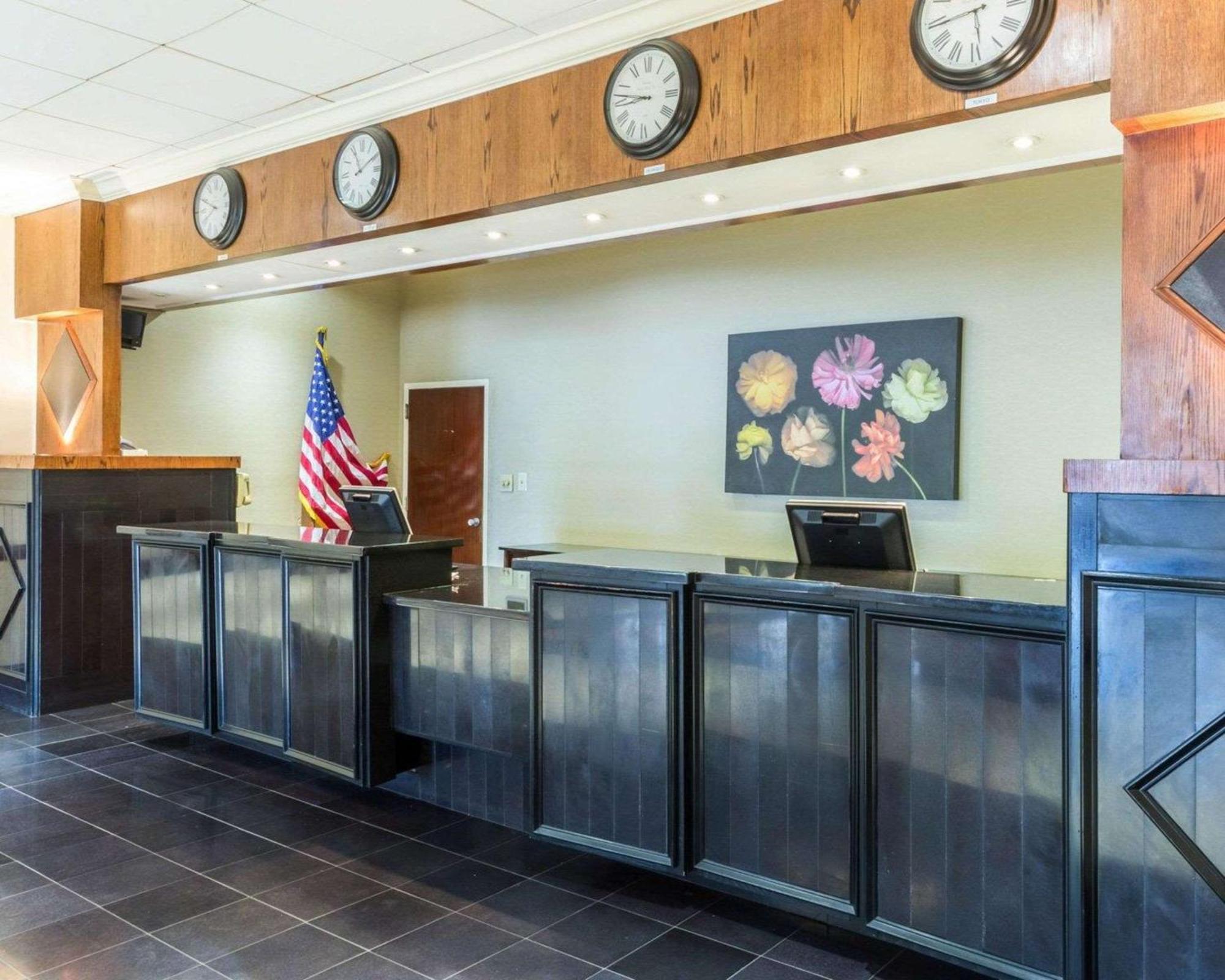 Clarion Hotel Somerset - New Brunswick מראה חיצוני תמונה