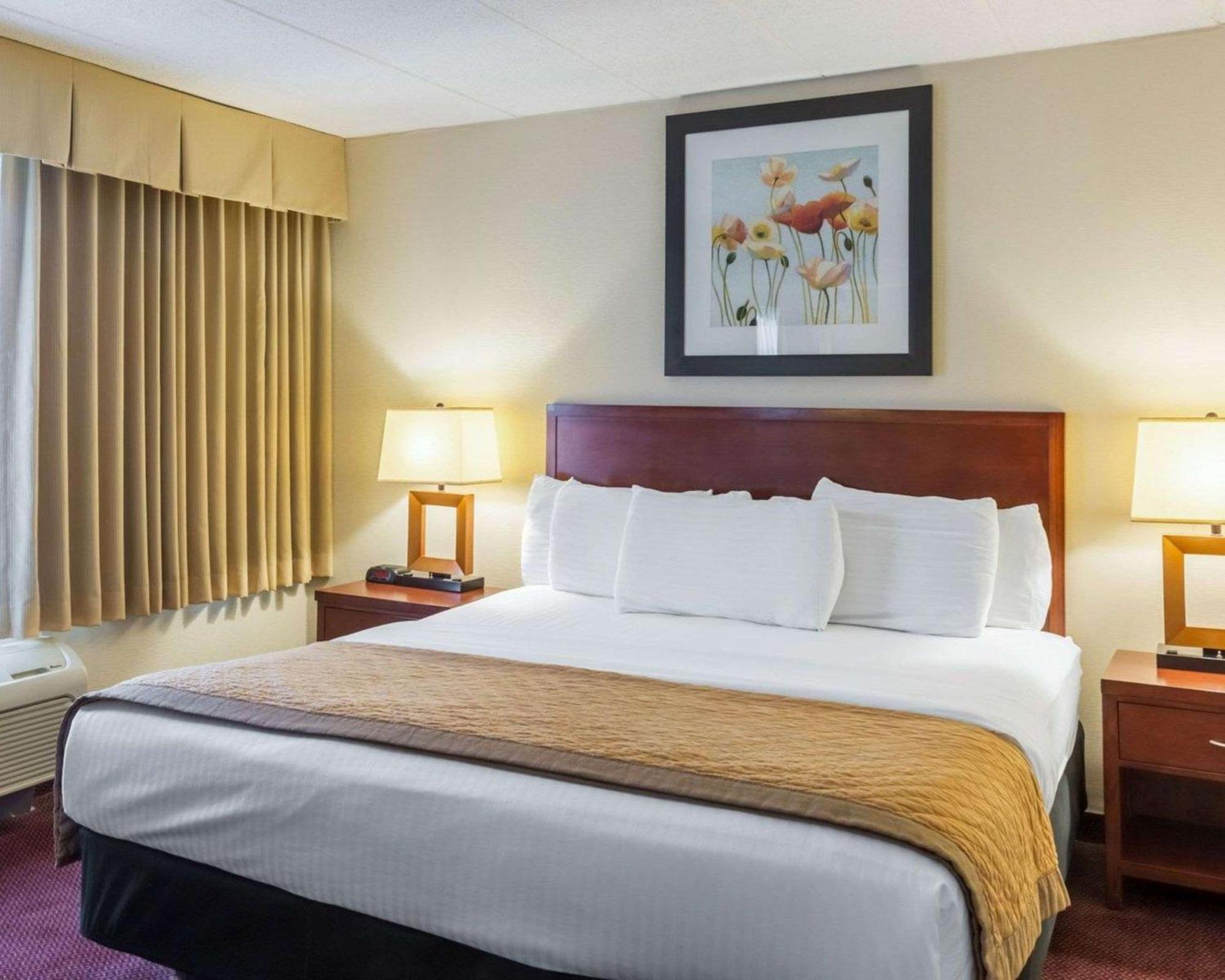 Clarion Hotel Somerset - New Brunswick מראה חיצוני תמונה