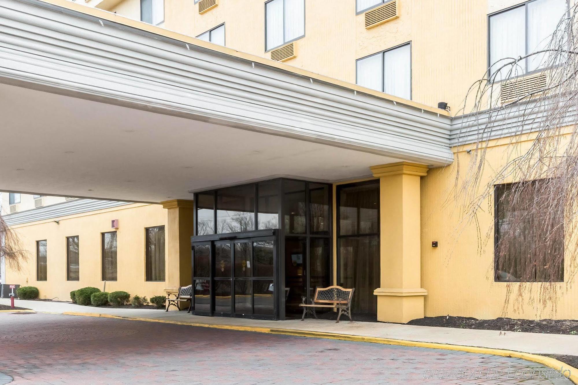 Clarion Hotel Somerset - New Brunswick מראה חיצוני תמונה