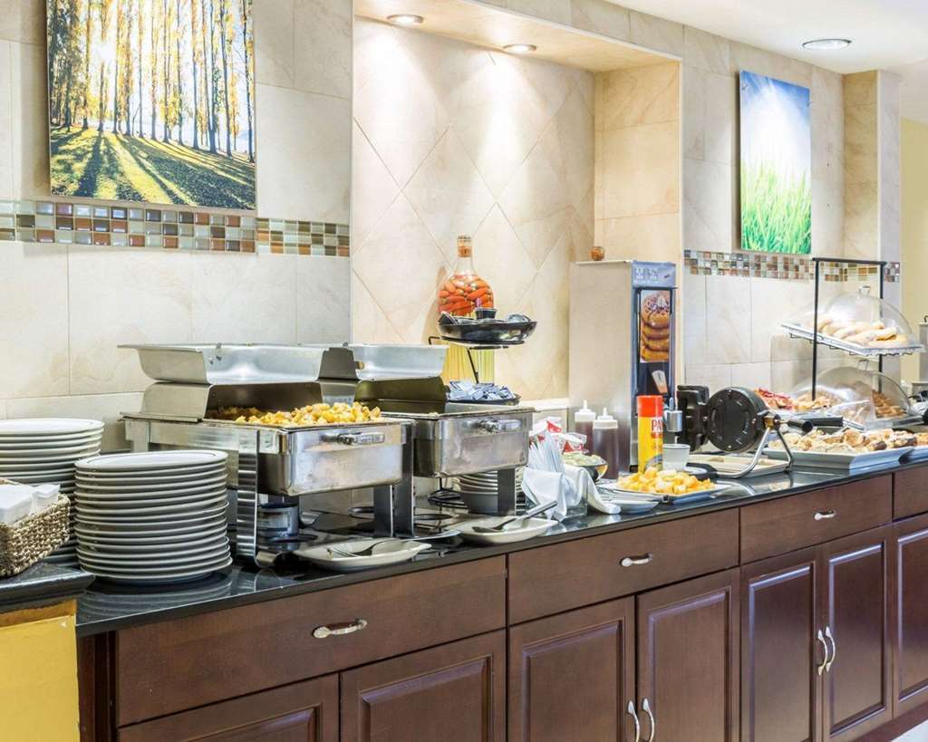 Clarion Hotel Somerset - New Brunswick מסעדה תמונה
